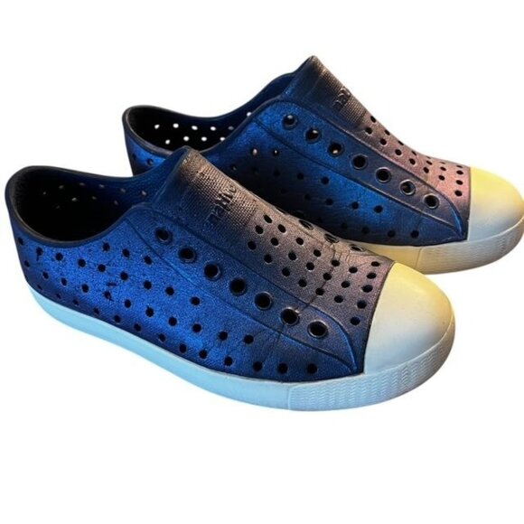 Native Jefferson Iridescent Blue Purple Shoes Size C 13 - Picture 1 of 5